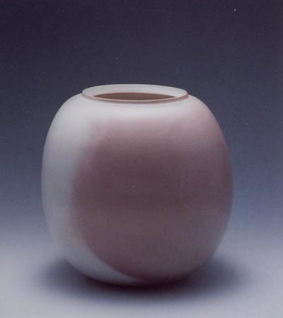 「白釉窯変壺」